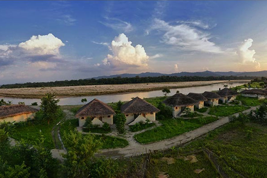 Barahi Jungle Lodge